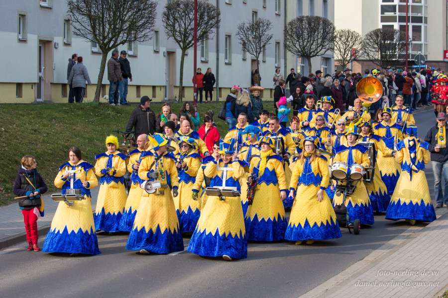 Guggemusik Überdosis beim Karnevalsumzug
